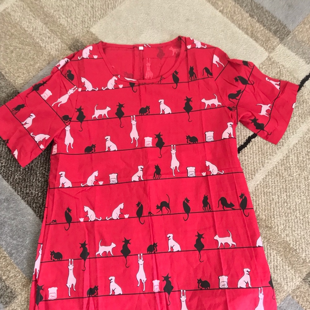 NinaCloak Maroon/Red Cat Shirt - Picture 2 of 4